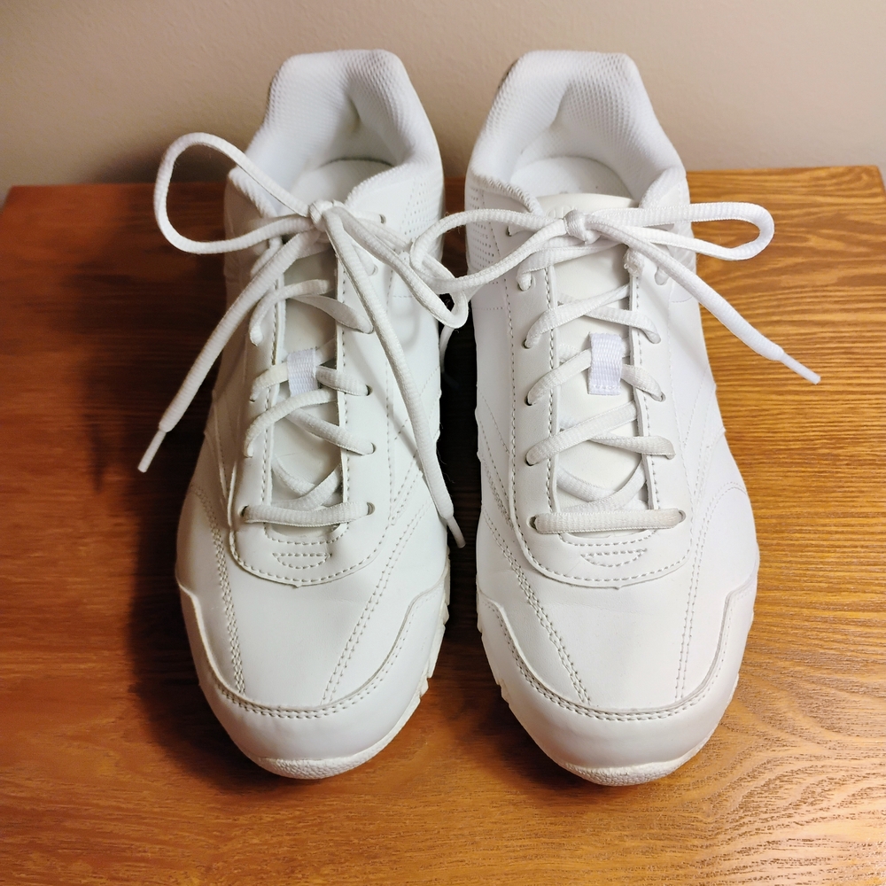 Champion Woman's White Lace Up Tennis Gym Court Sneakers Size 8.5W